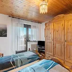 Haus Hoelltalblick *